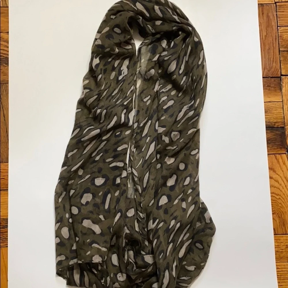 2bebe green scarf